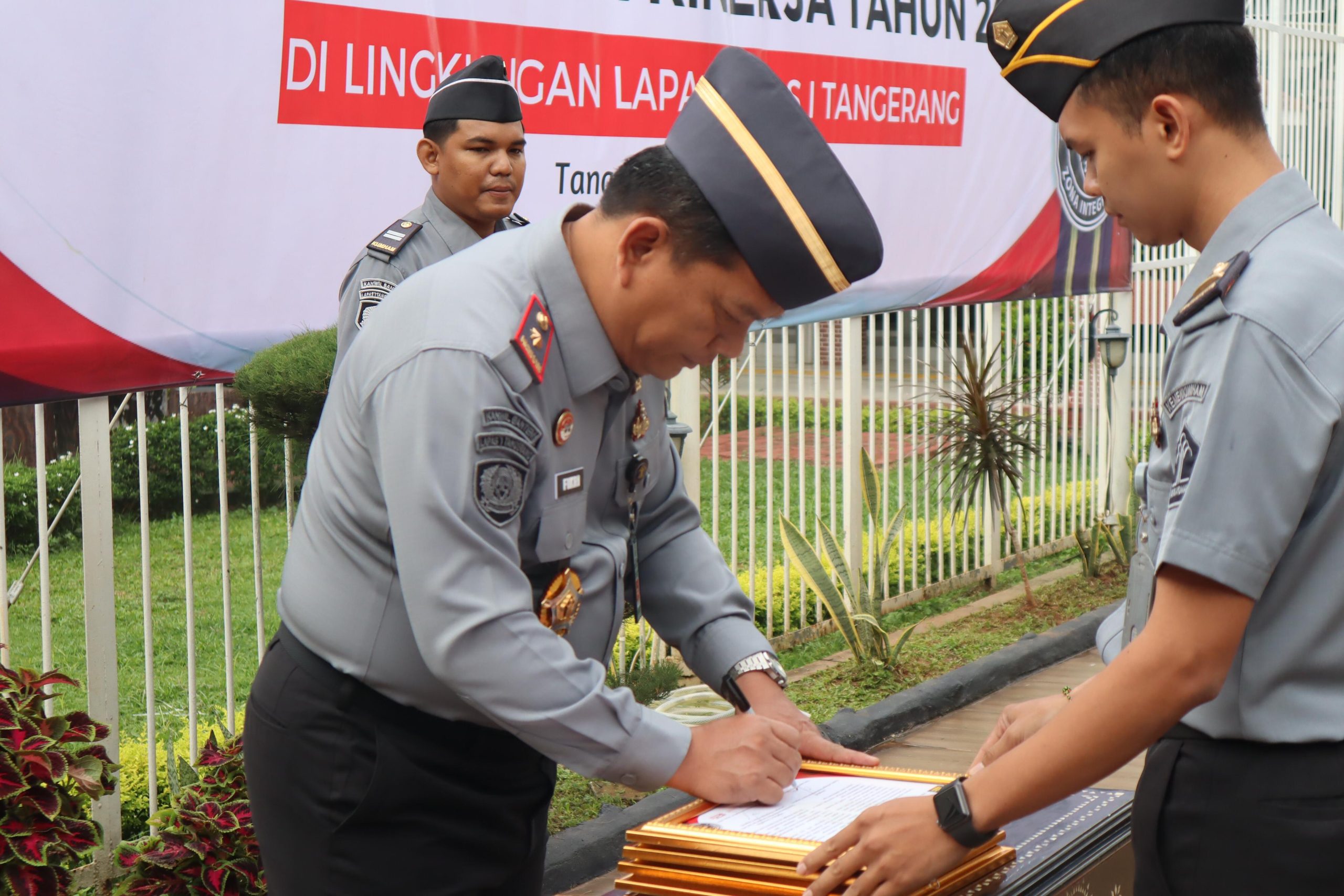 Kalapas Kelas 1 Tangerang Gelar Penandatanganan Perjanjian Kinerja Tahun 2024