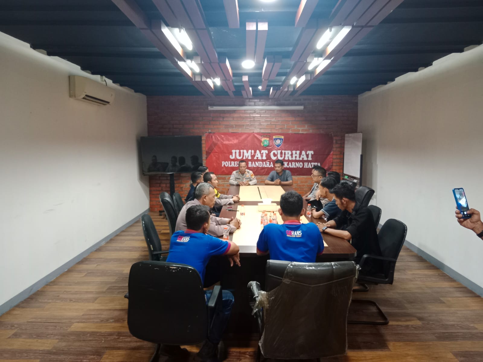 Polresta Bandara Soetta Dicurhati Puluhan Karyawan Kargo