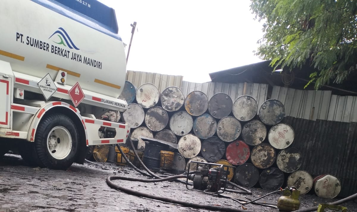 Gunakan Gas Subsidi, Pengolahan Oli Bekas di Gandasari Diduga Tak Berizin