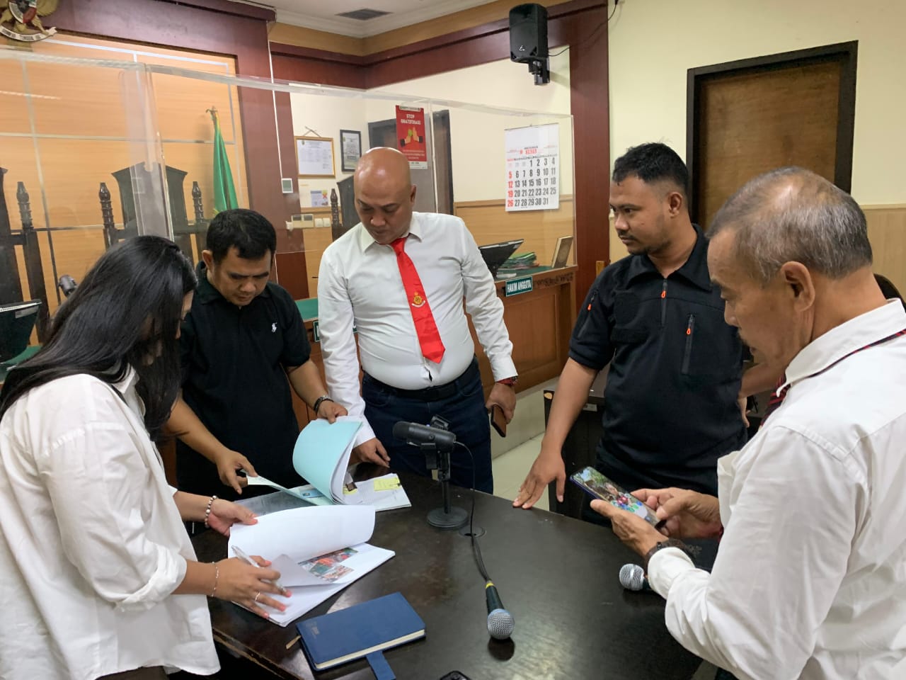 Lima Pelanggar Perda Disidang Tipiring, Termasuk Kafe dan Karaoke Jual Minol